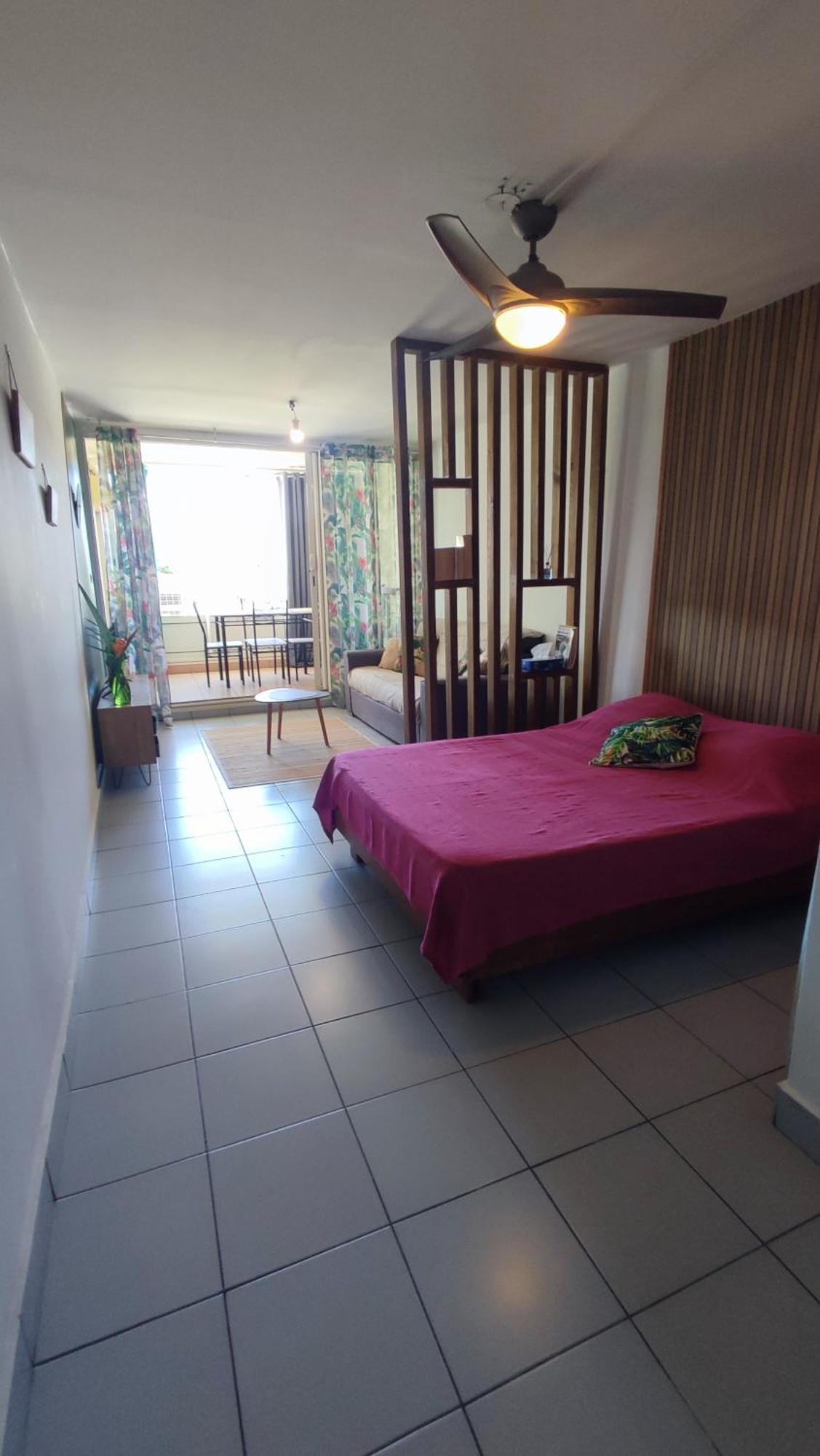 Appartement Les Franciseas à Saint-Gilles Les Bains Extérieur photo
