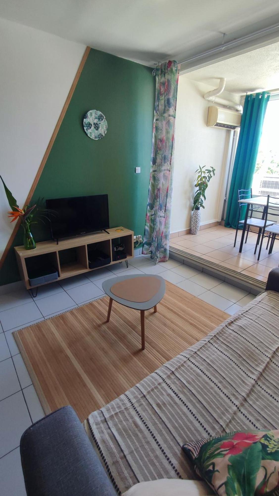 Appartement Les Franciseas à Saint-Gilles Les Bains Extérieur photo